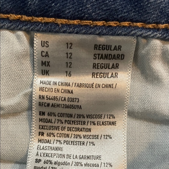 American Eagle Outfitters Dark Wash Straight Leg Jeans super stretch  mid rise - Picture 3 of 4